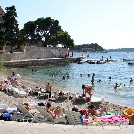 Studio Hvar 16942a