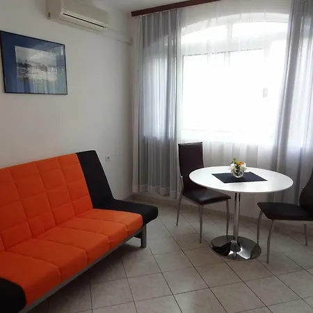 Studio Hvar 16942a